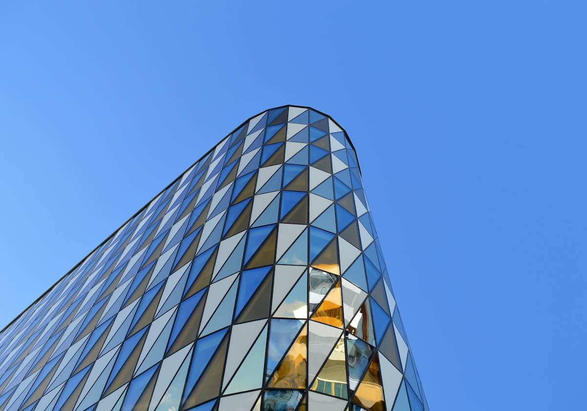 欧冠狂欢夜：9场43球创纪录 5红牌5场惨案！新军历史第1分